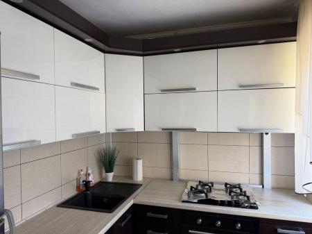 Продам 3-кімнатну квартиру