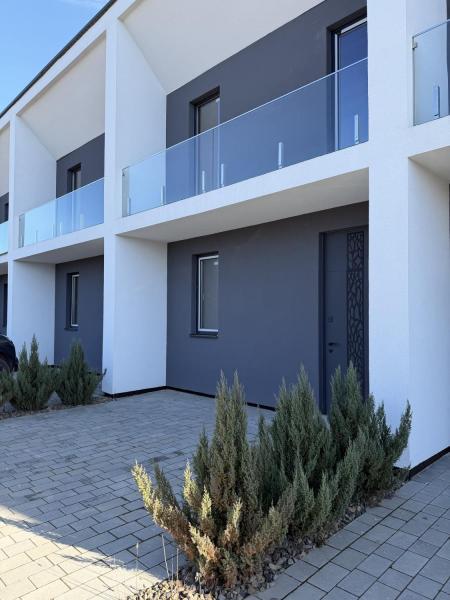 Продам 2-поверховий таунхаус