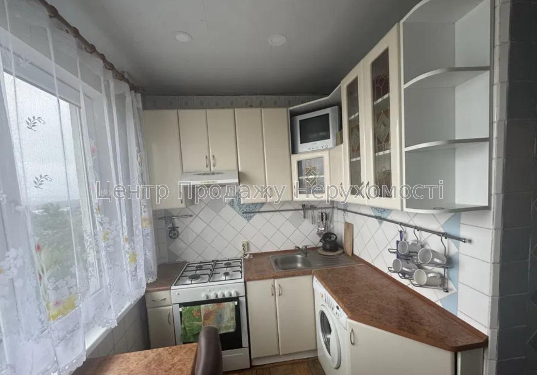 Фото Продаж 2 кімнатної квартири , метро Перемоги, G81