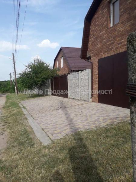 Продам 2-этажный дом